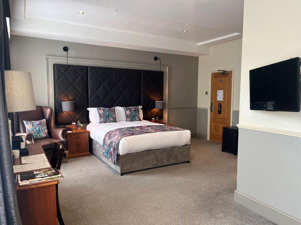 The Swan Hotel, Stafford, Staffordshire Экстерьер фото